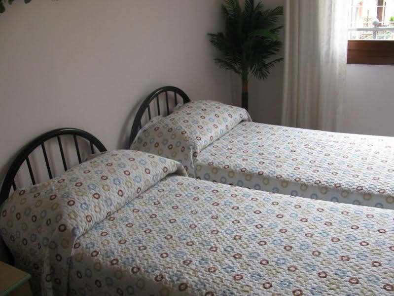The Caponi Bros Bed & Breakfast 2*